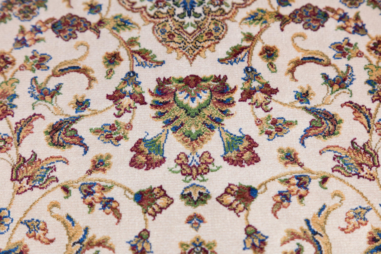 7x10 ft, Beige Classic oriental medallion Silk Rug made with viscose yarn
