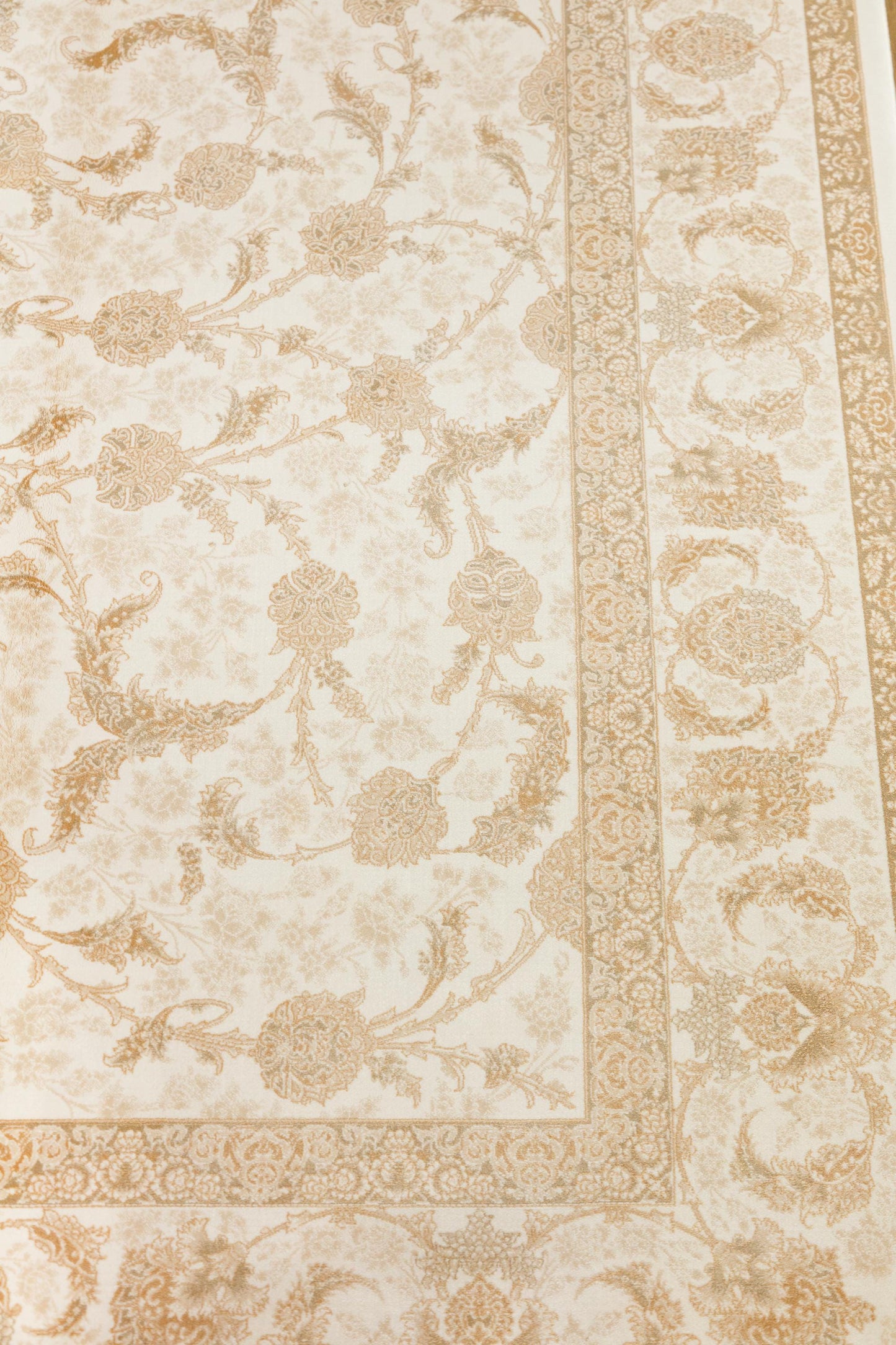 7x10 ft, Beige Floral Classic Silk Rug: Oriental carpet with fine tassels