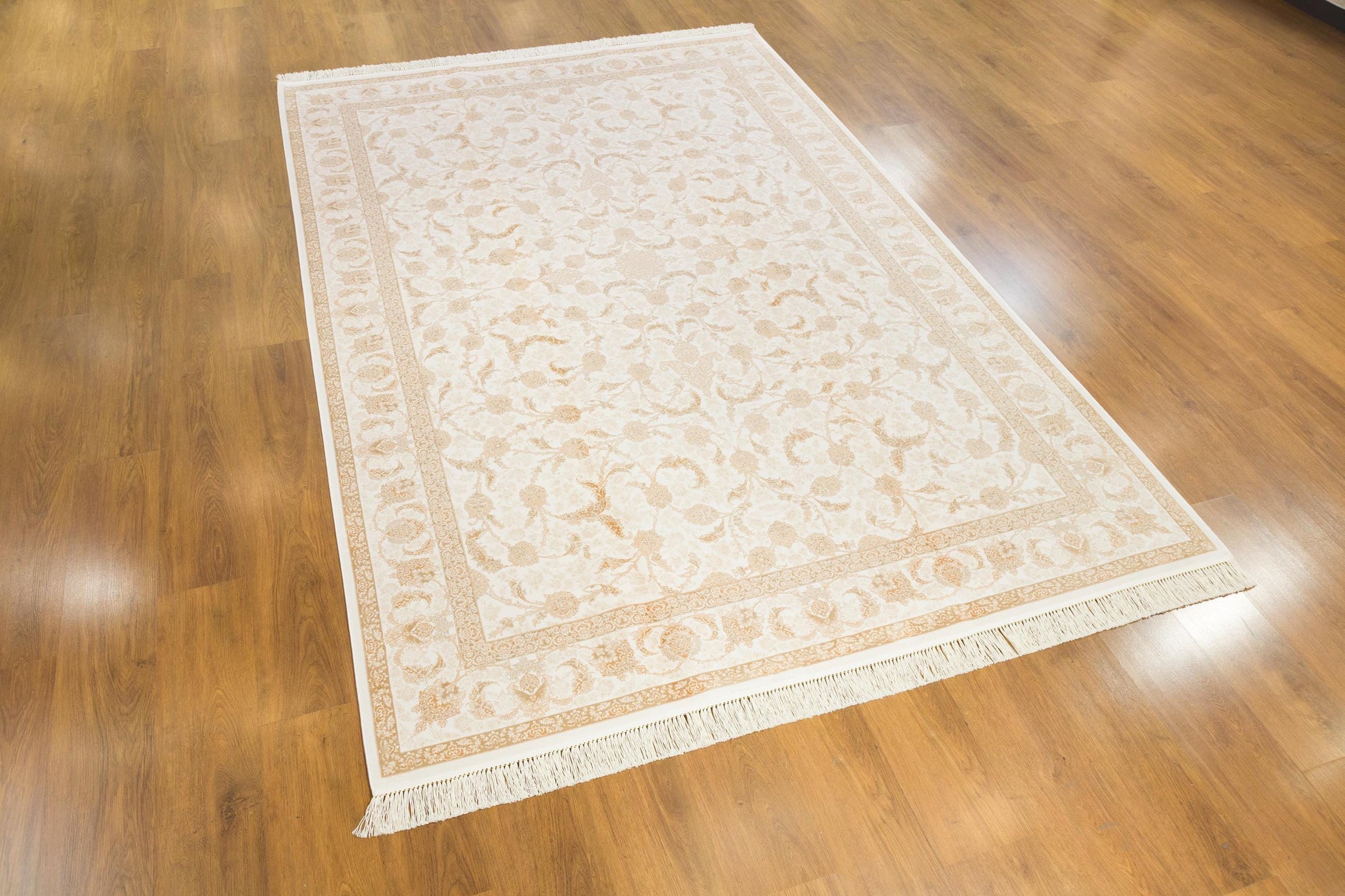 7x10 ft, Beige Floral Classic Silk Rug: Oriental carpet with fine tassels