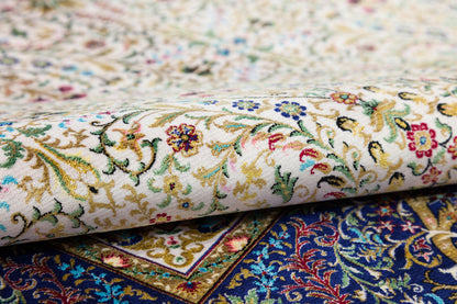 7x10 ft, Classic Blue Silk Rug: Oriental blue fine carpet with Fringes