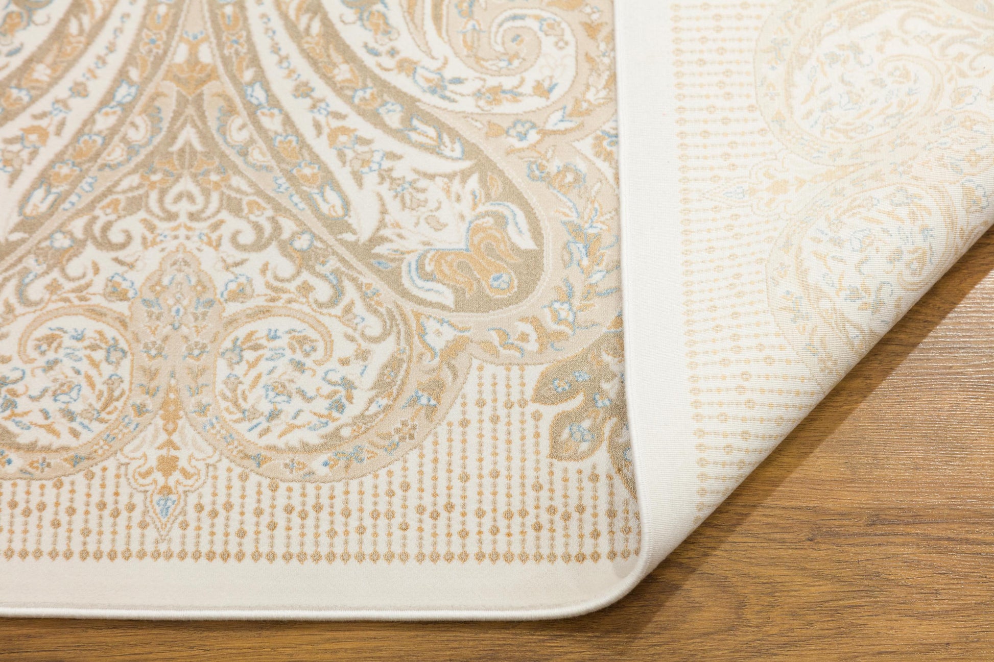 10x13 ft, Beige Classic Silk Rug with paisley desing on the border, fine fringes