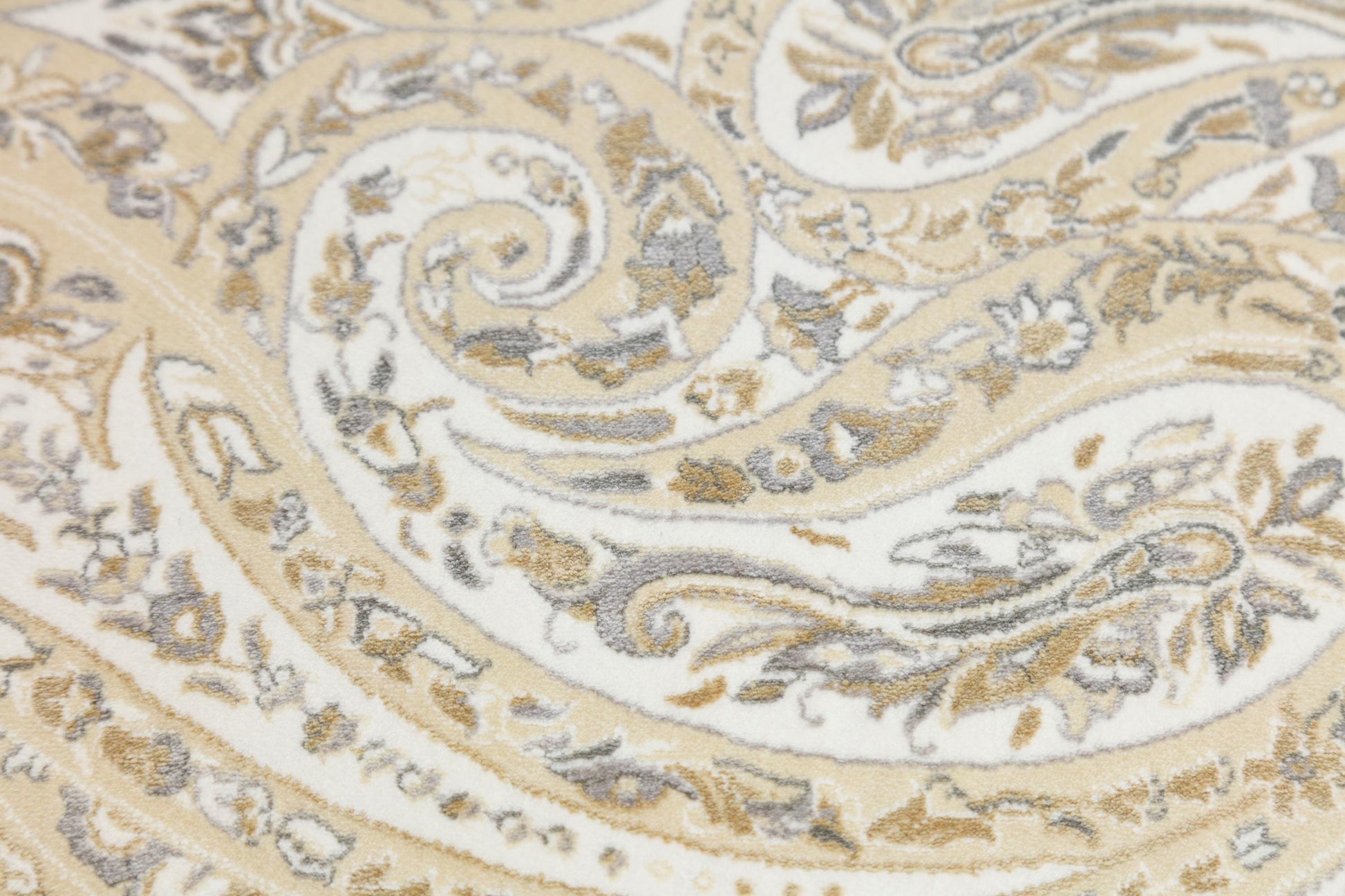 10x13 ft, Beige Classic Silk Rug with paisley desing on the border, fine fringes