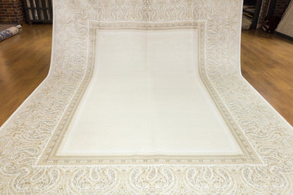 10x13 ft, Beige Classic Silk Rug with paisley desing on the border, fine fringes