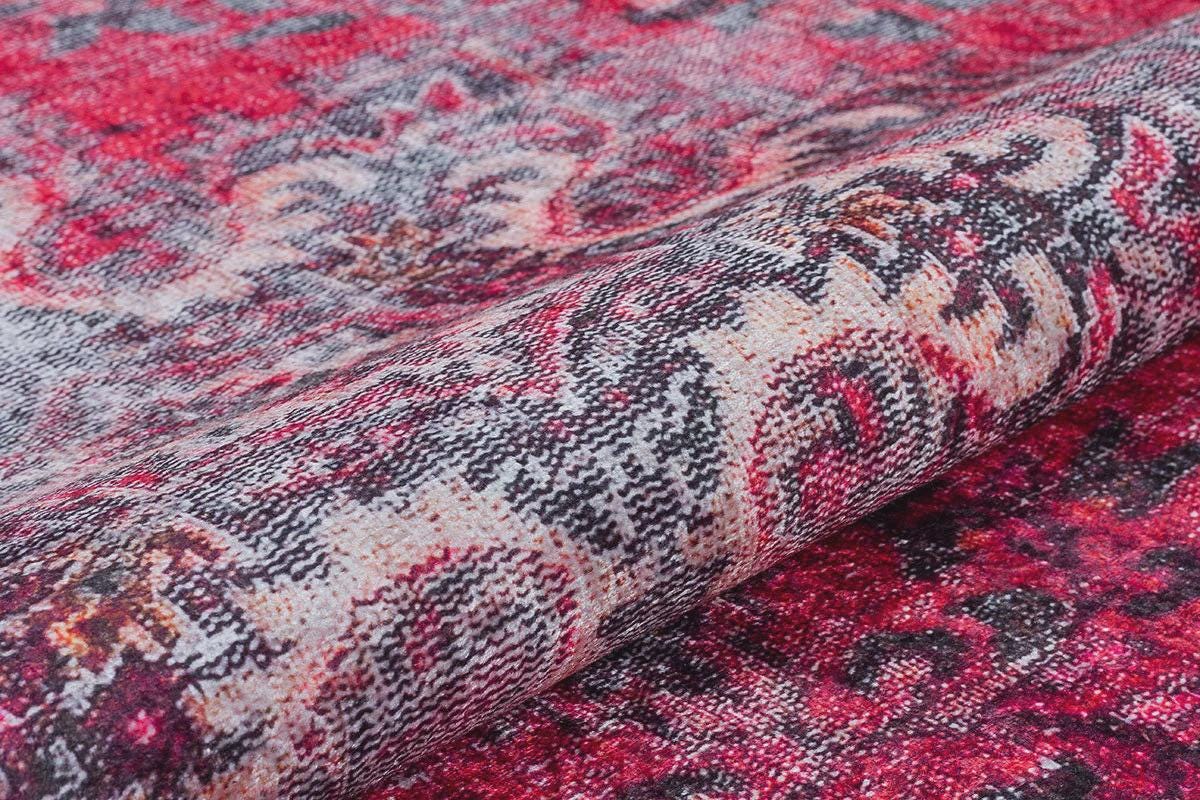 Red Vintage oriental Rug: Classic Washable Rug with Tassels