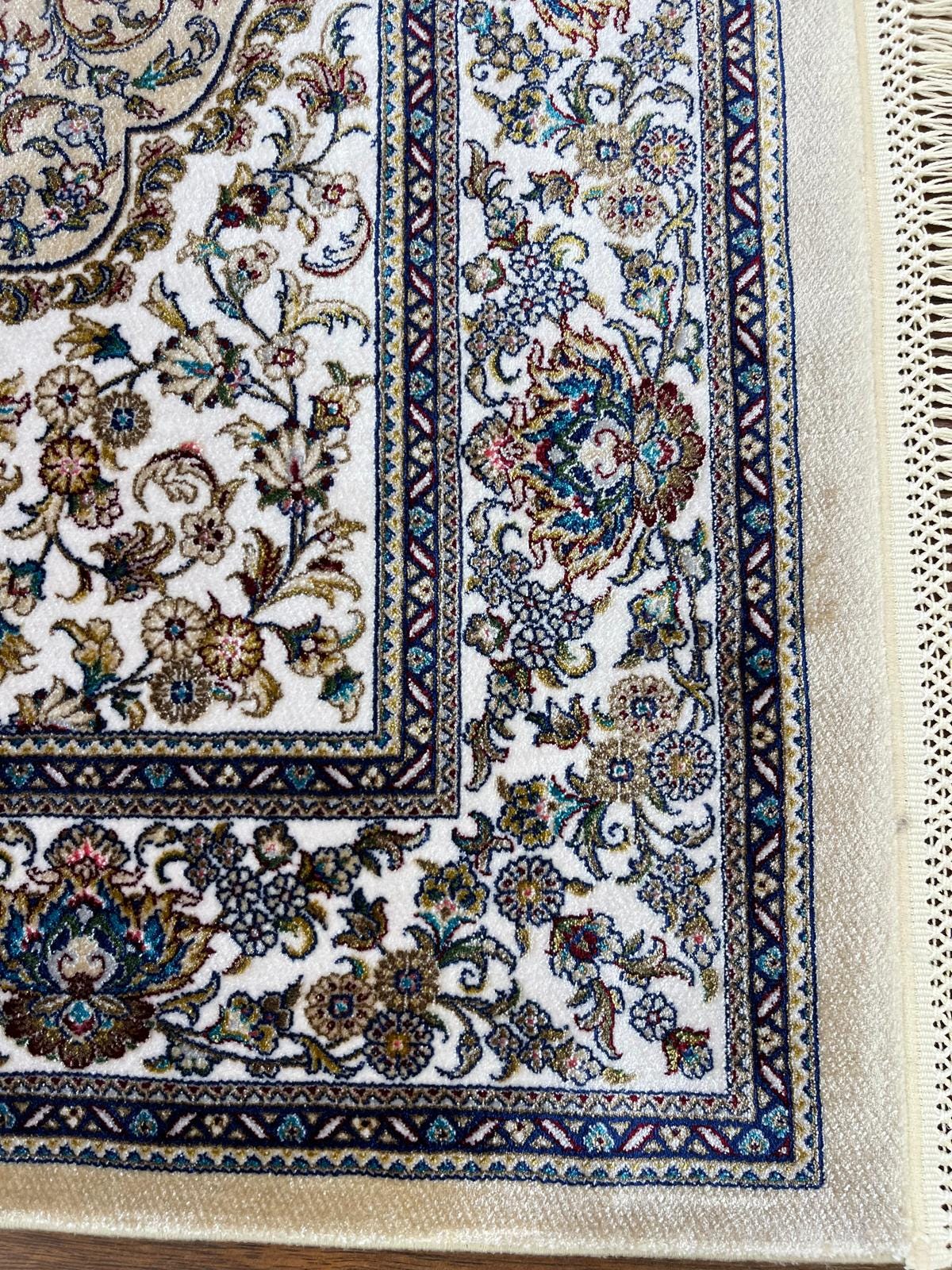Bamboo Prayer Rug with Silk Fringes: Soft Muslim Seccade
