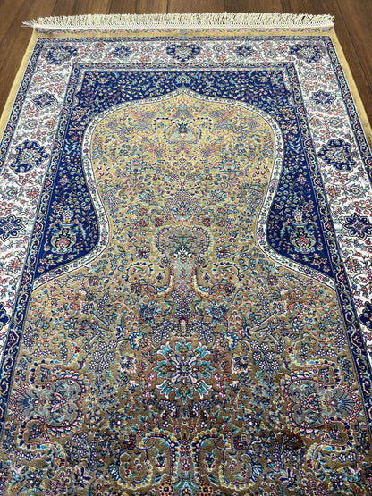 Bamboo Prayer Rug: Silk Fringes, Soft Muslim Carpet (80x125)