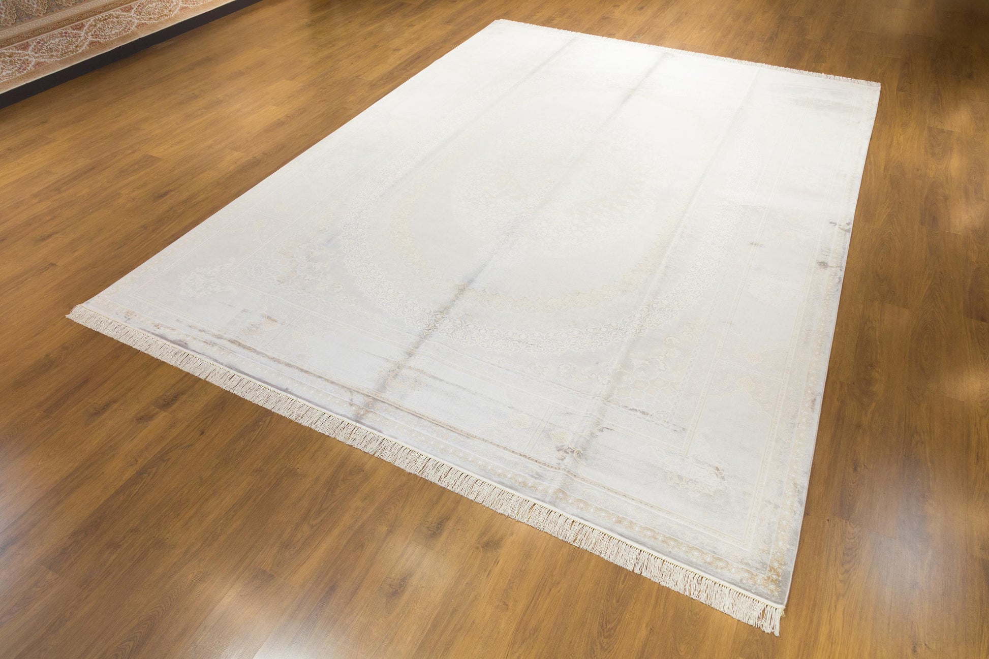 10x13 ft, Beige Silk Rug with medallion design: Classic oriental carpet with fine Fringes