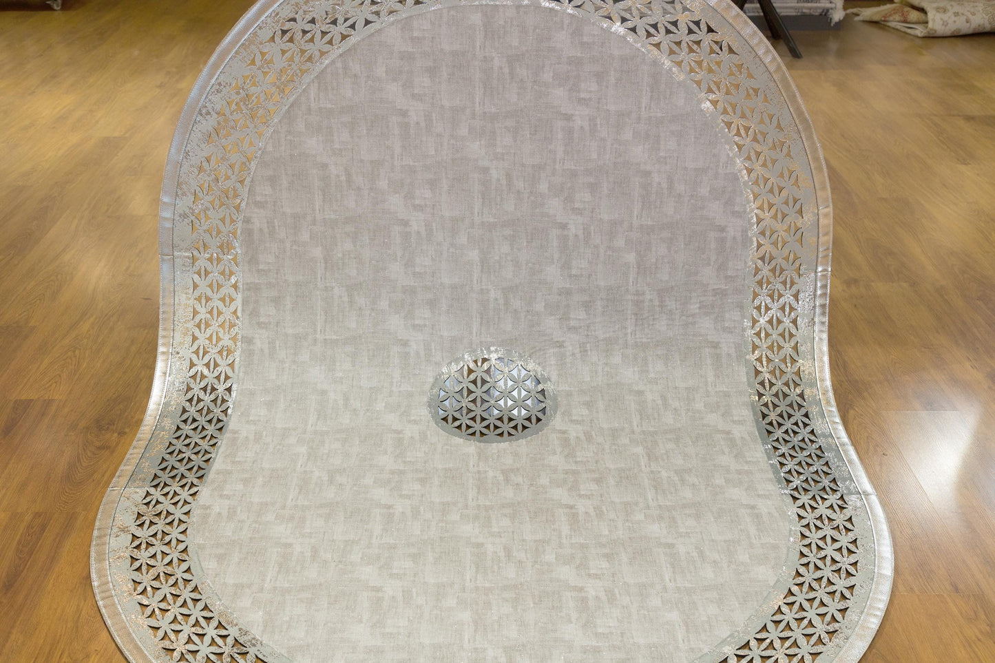 5x7ft, Oval Laser Cut Faux Leather Rug – Turkish Artificial Leather Carpet with Geometric Border