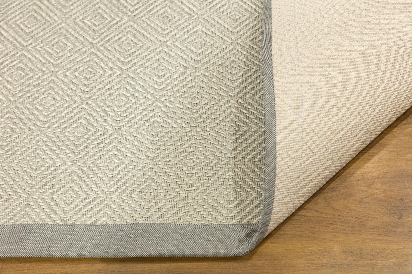 Modern Cream Flatweave Rug: Gray Border Diamond Pattern Area Rug