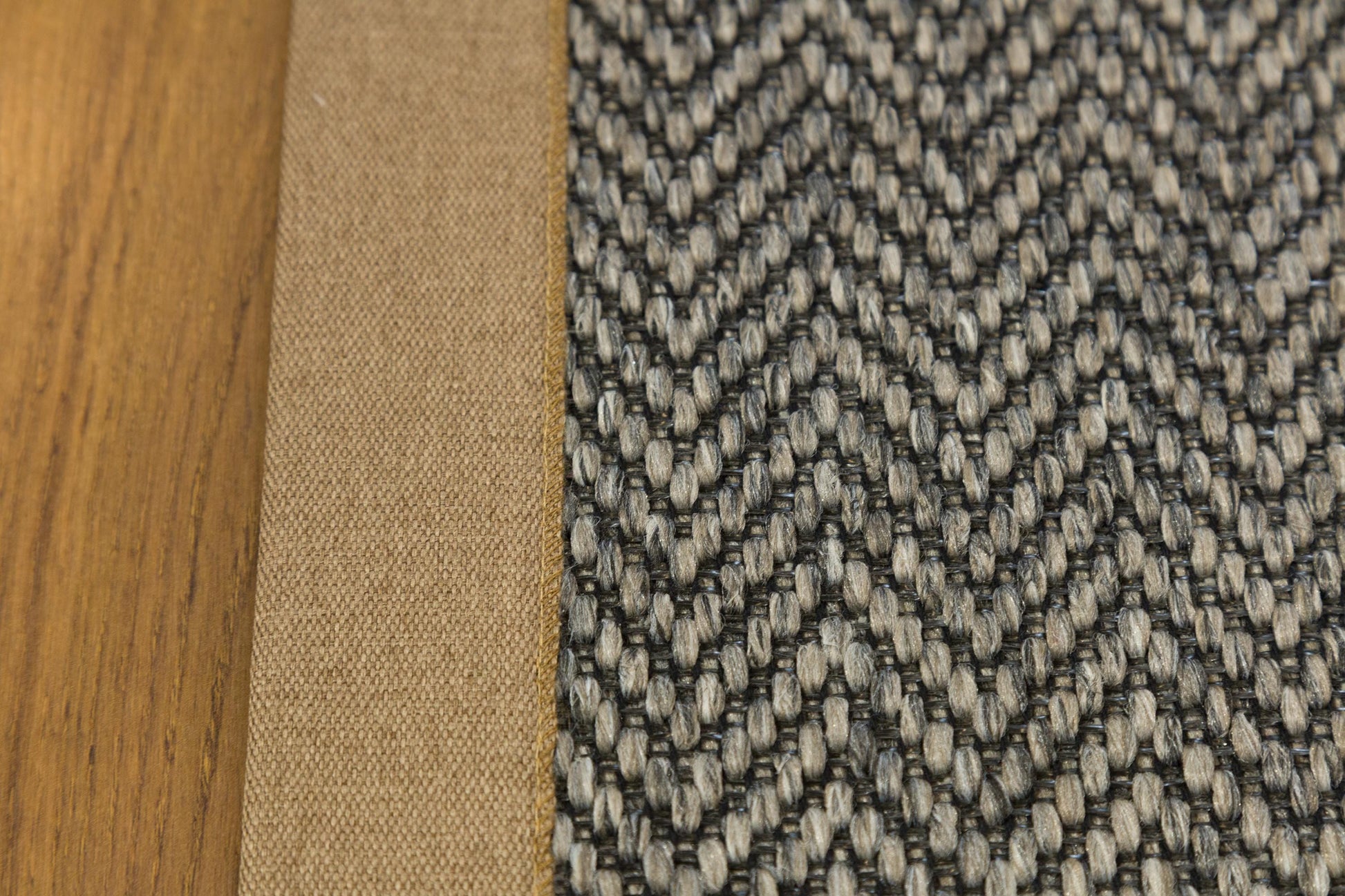 Modern Herringbone Flatweave Rug: Tan Border, 5x7 Area Carpet