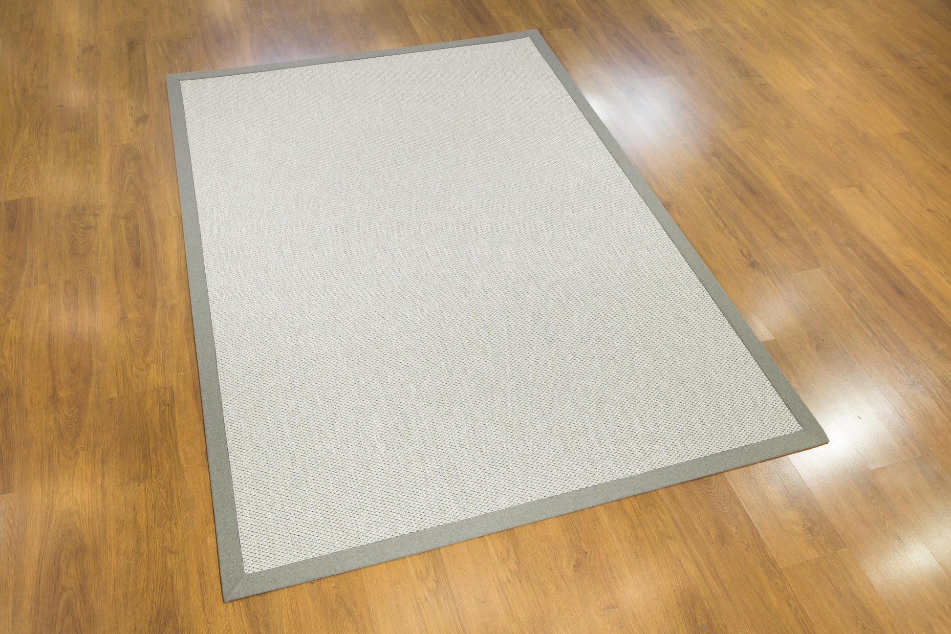 Modern Flatweave Rug: Light Gray Border, Minimalist Neutral Carpet for Home & Office