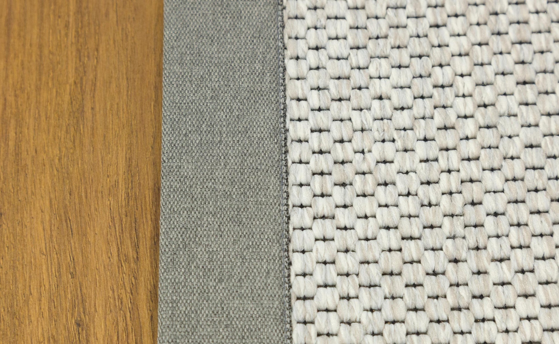 Modern Flatweave Rug: Light Gray Border, Minimalist Neutral Carpet for Home & Office