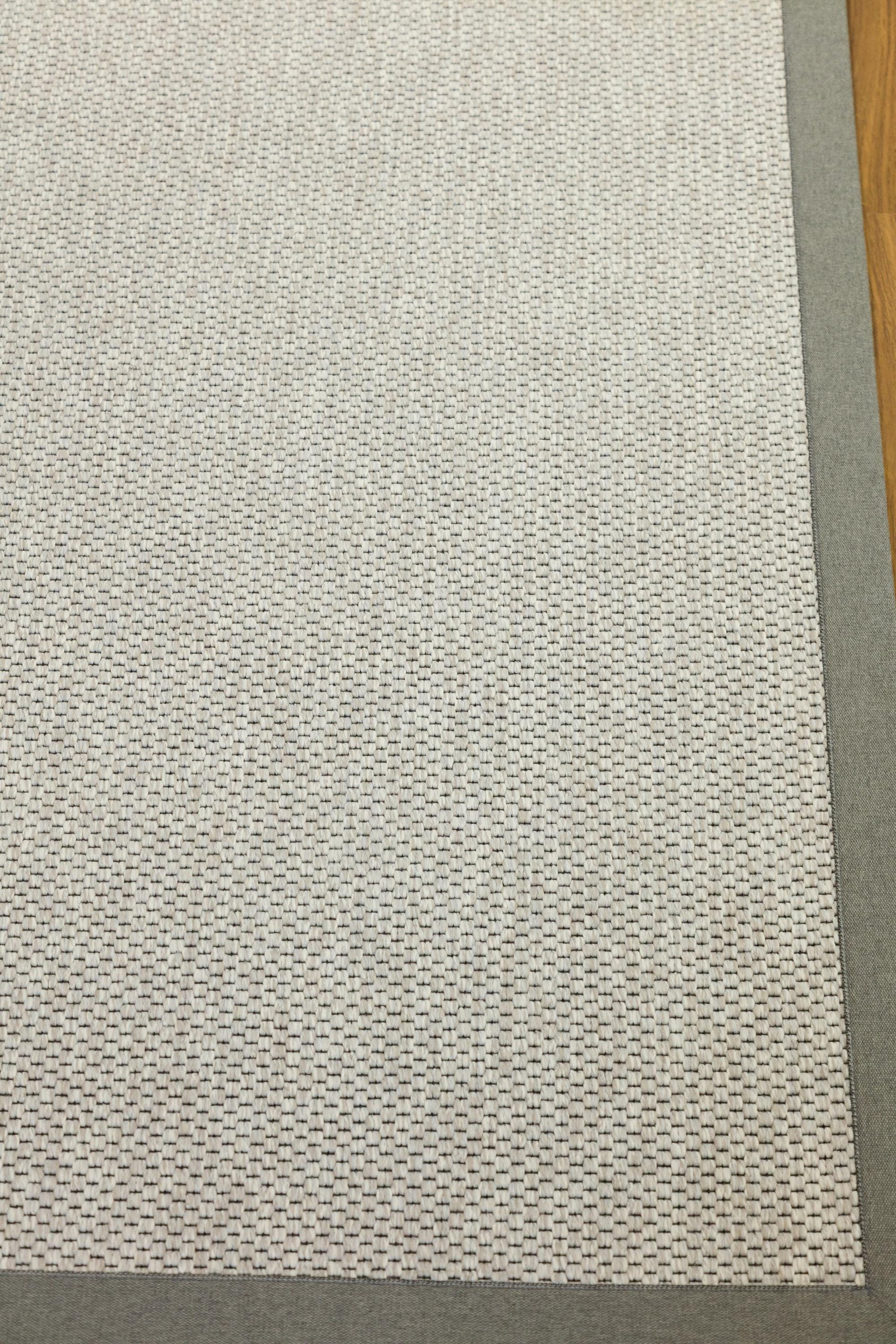 Modern Flatweave Rug: Light Gray Border, Minimalist Neutral Carpet for Home & Office