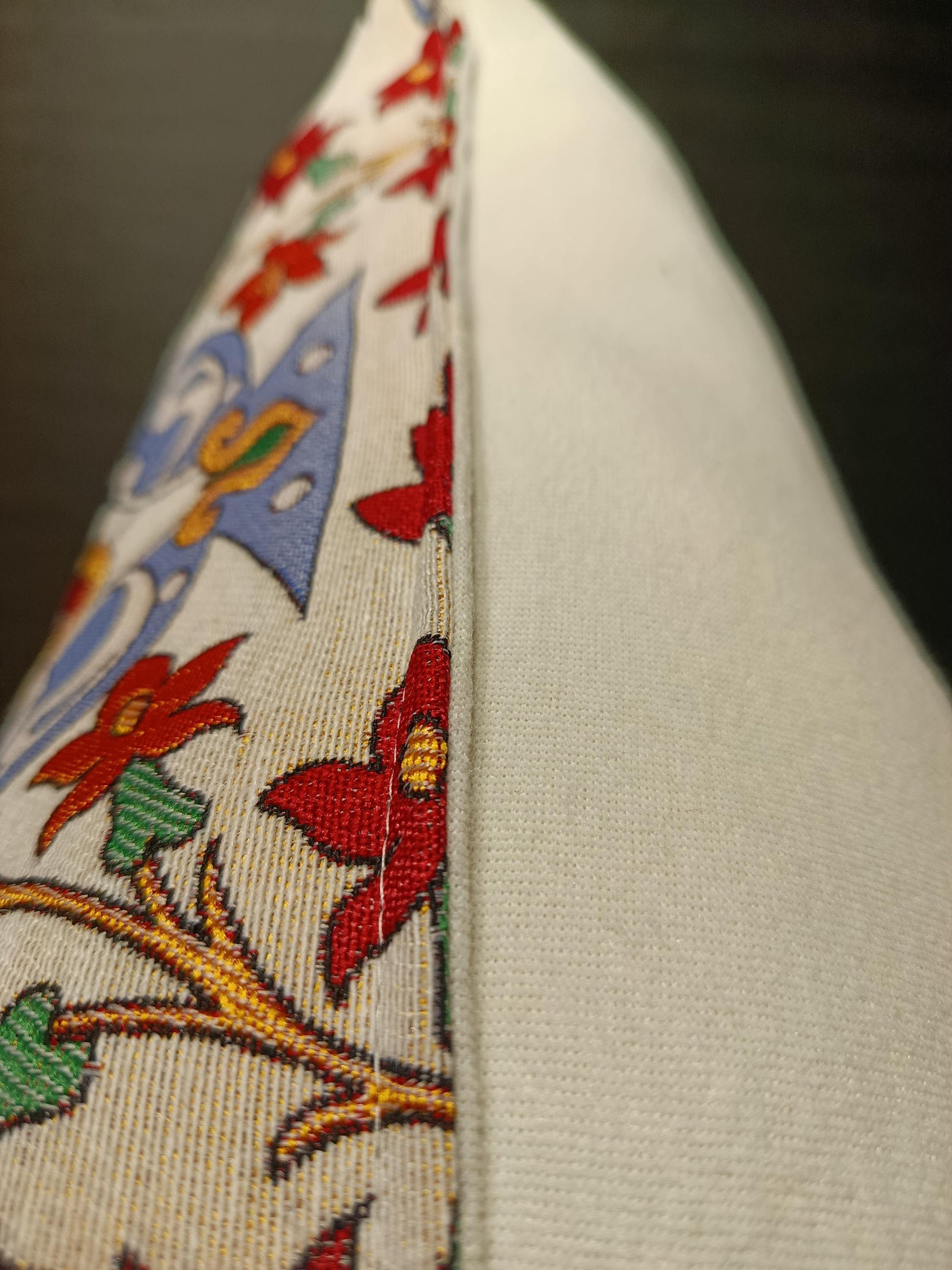 Embroidered Ottoman Vase Pillow Cover: Turkish Floral Cushion, Handmade