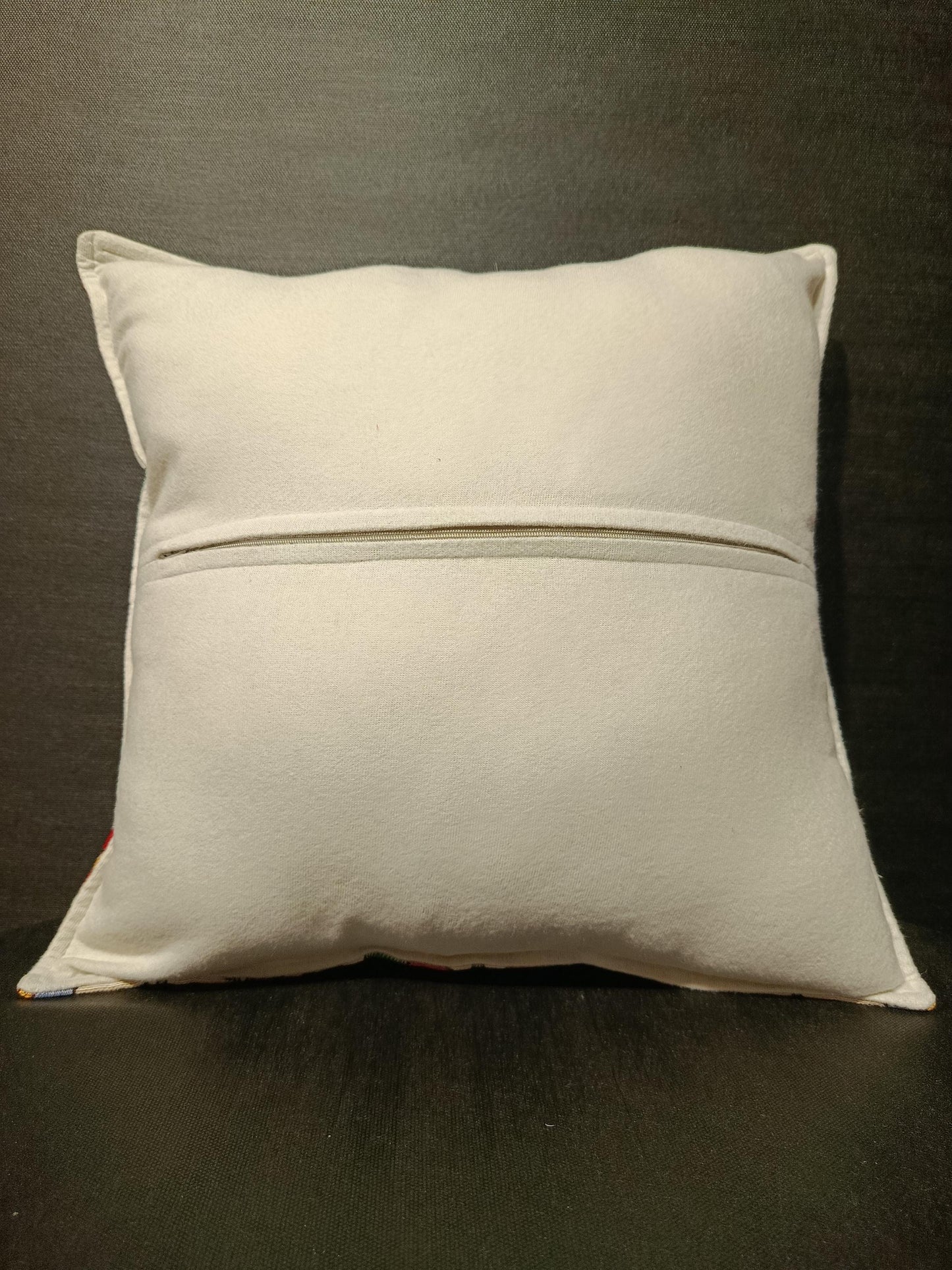 Embroidered Ottoman Vase Pillow Cover: Turkish Floral Cushion, Handmade
