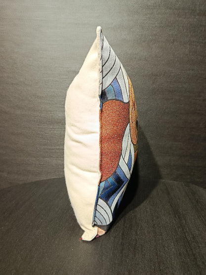 Abstract Cat Tapestry Pillow Cover: Modern Geometric Decor