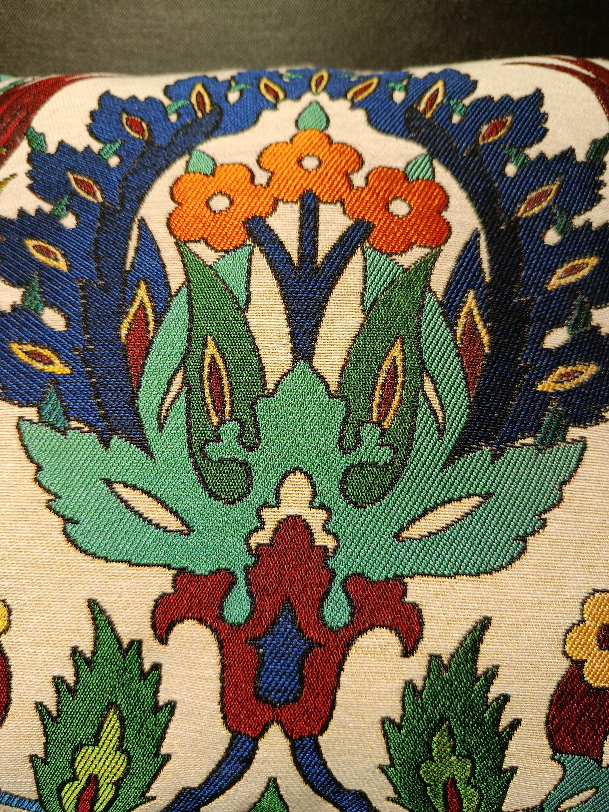 Floral Gobelin Cushion Cover: Turkish Tapestry Pillow, 40x40cm