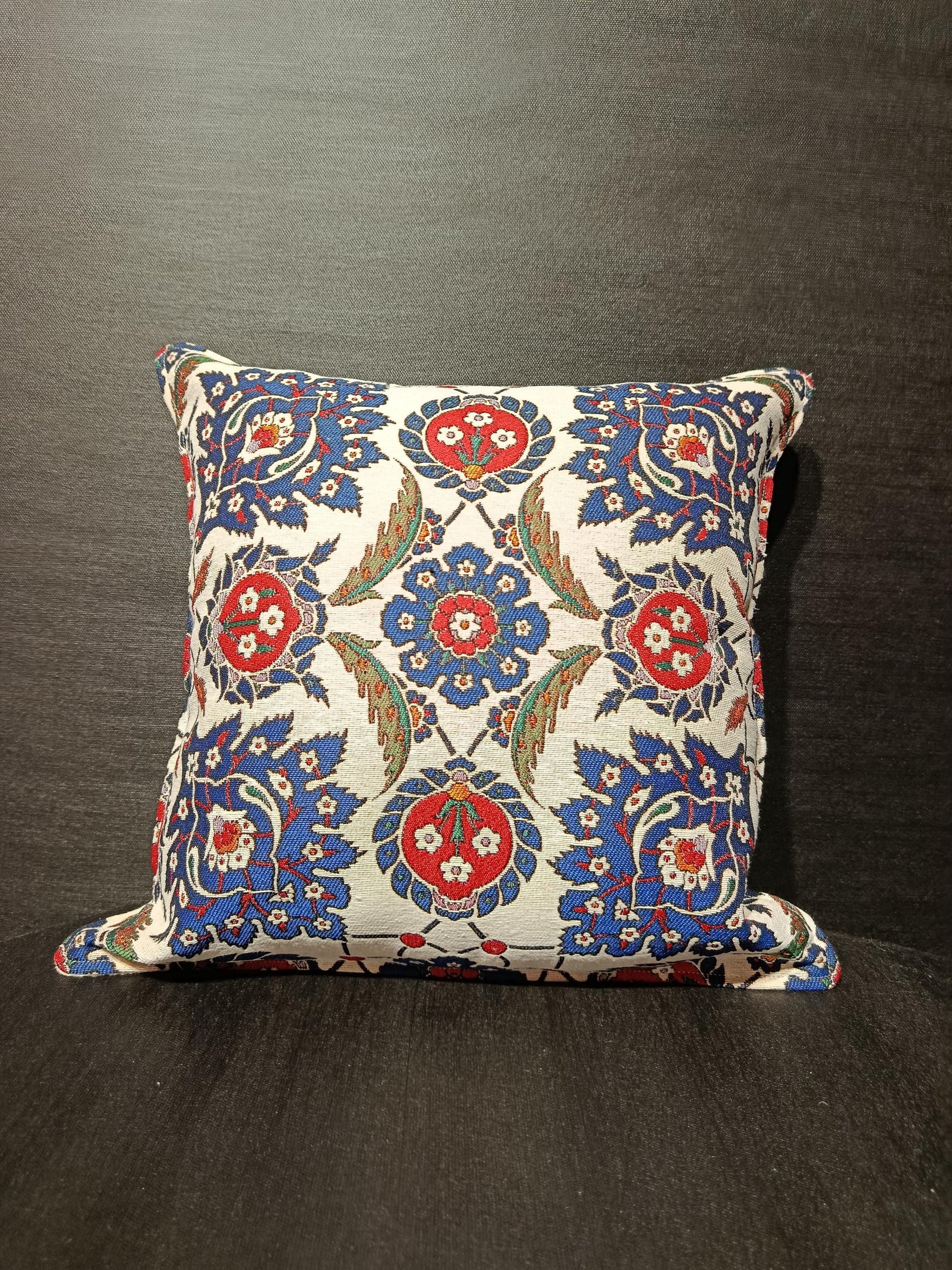 Floral Medallion Tapestry Cushion Cover: Ottoman Jacquard Pillow, 40x40cm