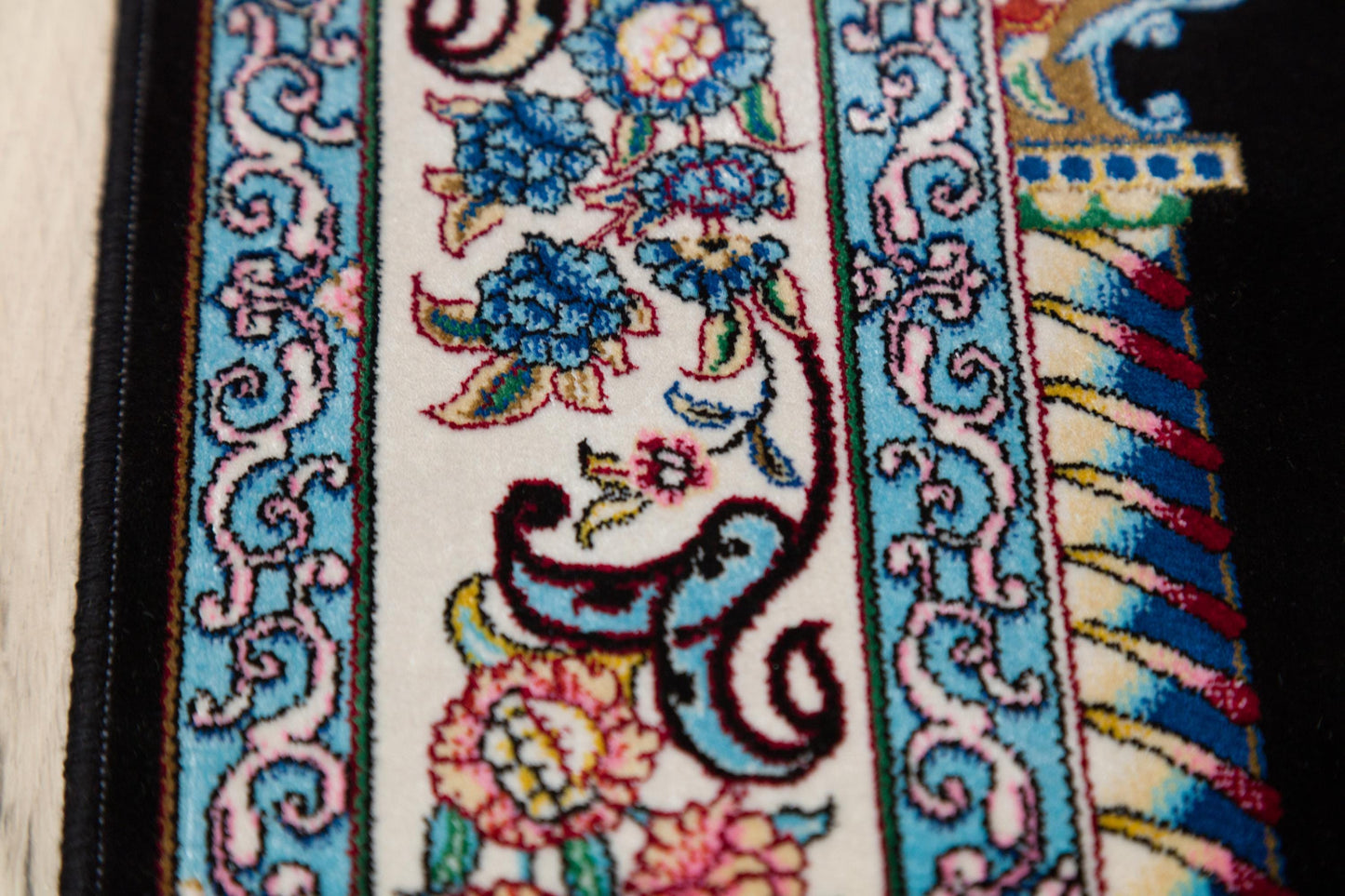 Dark Silk-Look Prayer Rug: Islamic Mihrab Design with Fringe