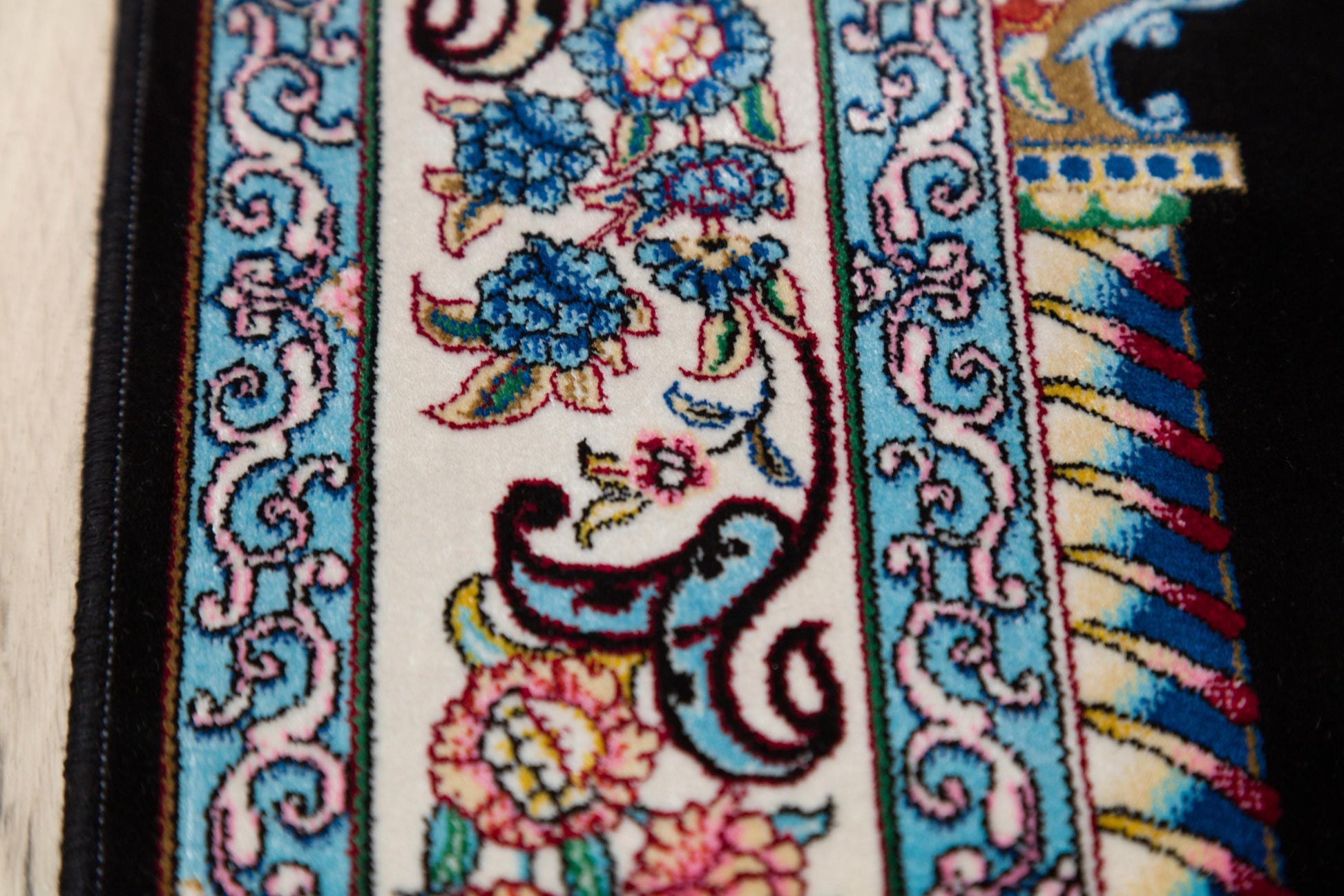 Dark Silk-Look Prayer Rug: Islamic Mihrab Design with Fringe