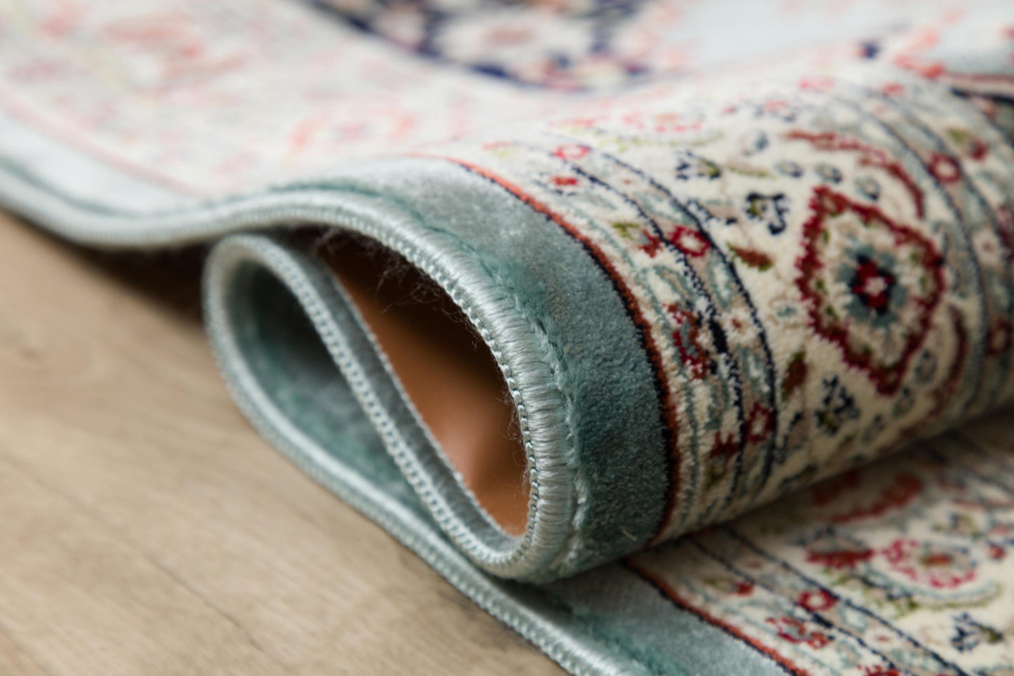 Turkish Prayer Rug: Soft Lightweight Seccade (70x125 cm)