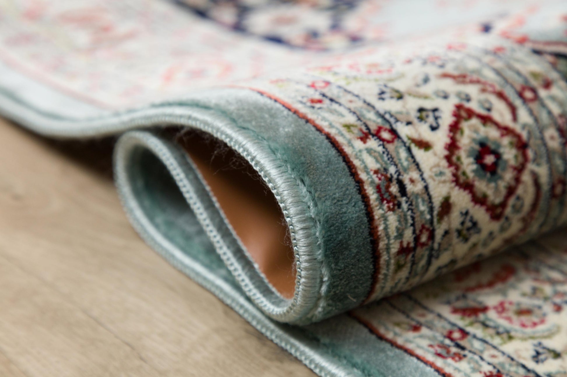 Turkish Prayer Rug: Soft Lightweight Seccade (70x125 cm)