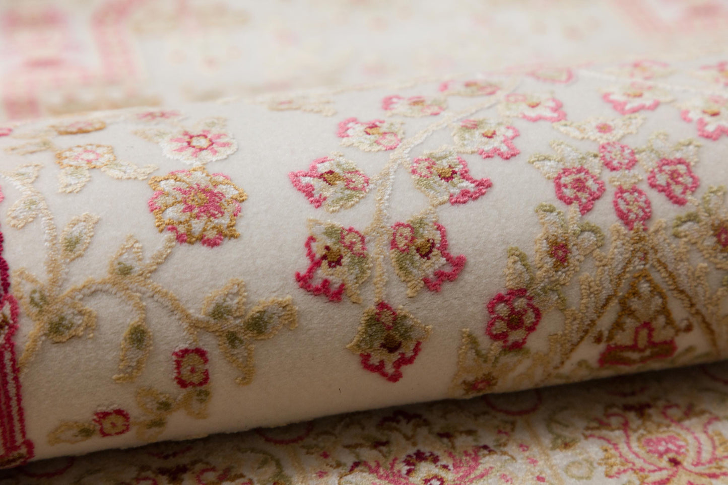 Floral Turkish Prayer Rug: Ivory Pink Seccade with Arch Design
