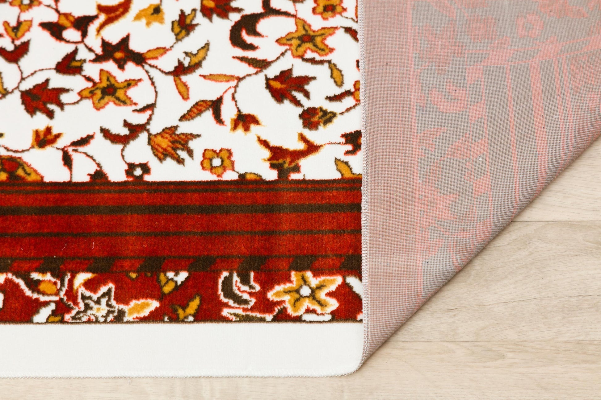 Floral Turkish Prayer Rug: Elegant Mihrab Design - Made in Türkiye