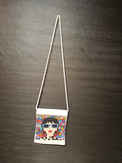 Pop Art Tapestry Crossbody Bag: Stylish Woman with Sunglasses