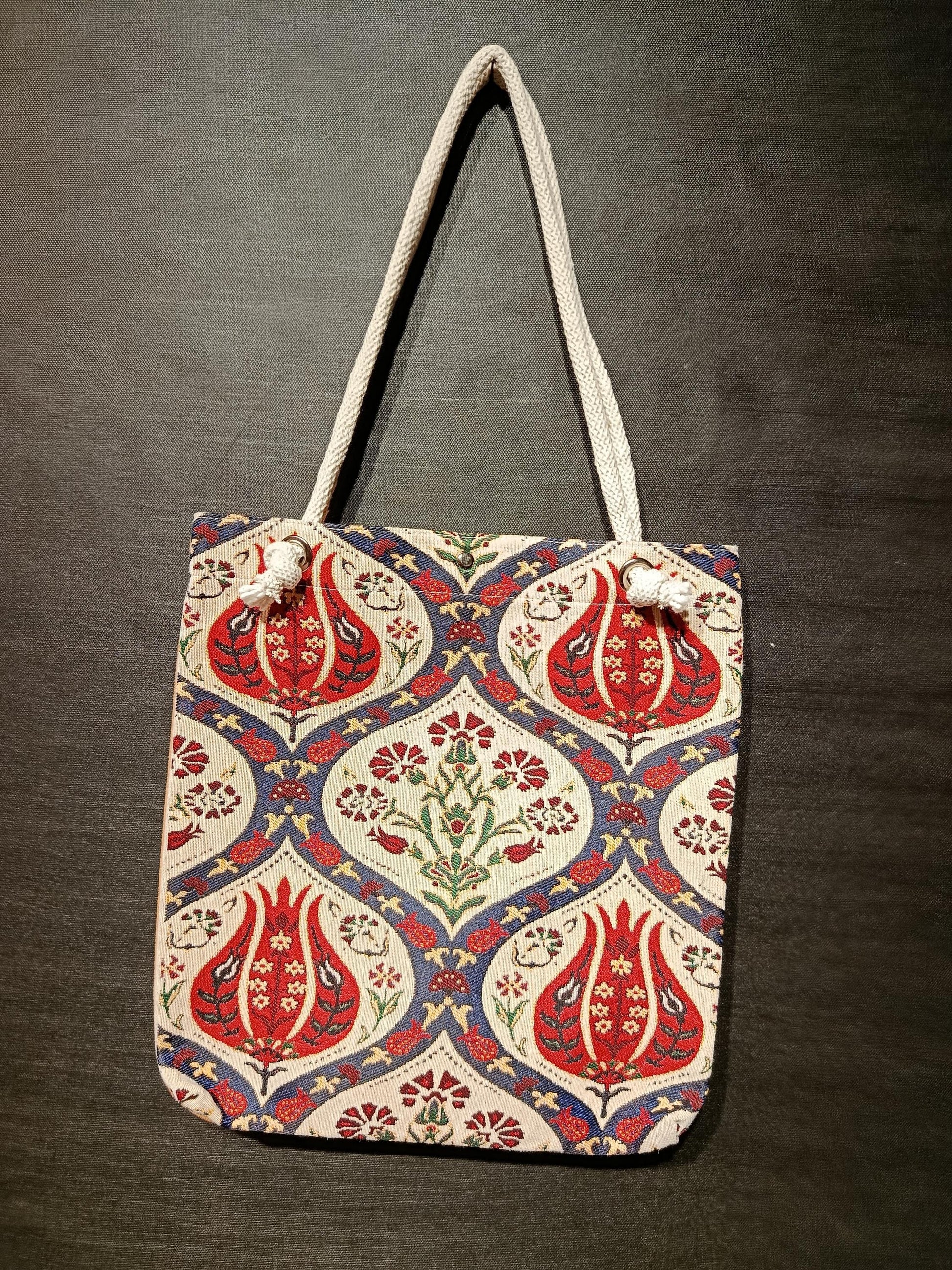 Tulip Design Shoulder Bag: Handmade Organic Cotton Blend