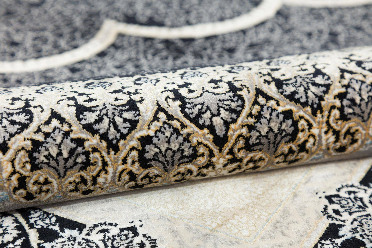 5x7 ft, Black Classic Medallion Silk Rug with bamboo yarn: Oriental design carpet