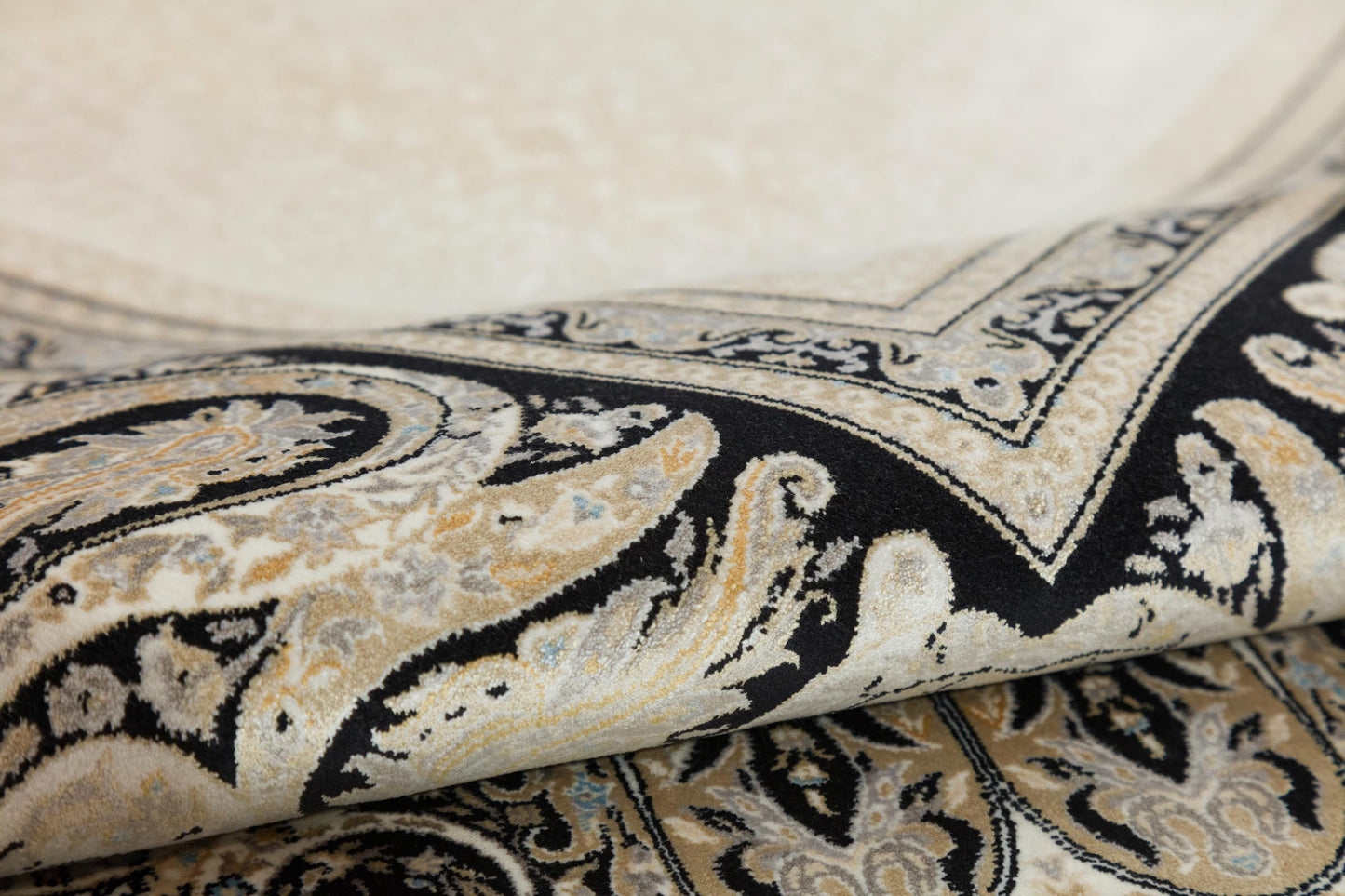 7x10 ft, Black Classic Silk Rug with paisley desing on the border, fine fringes