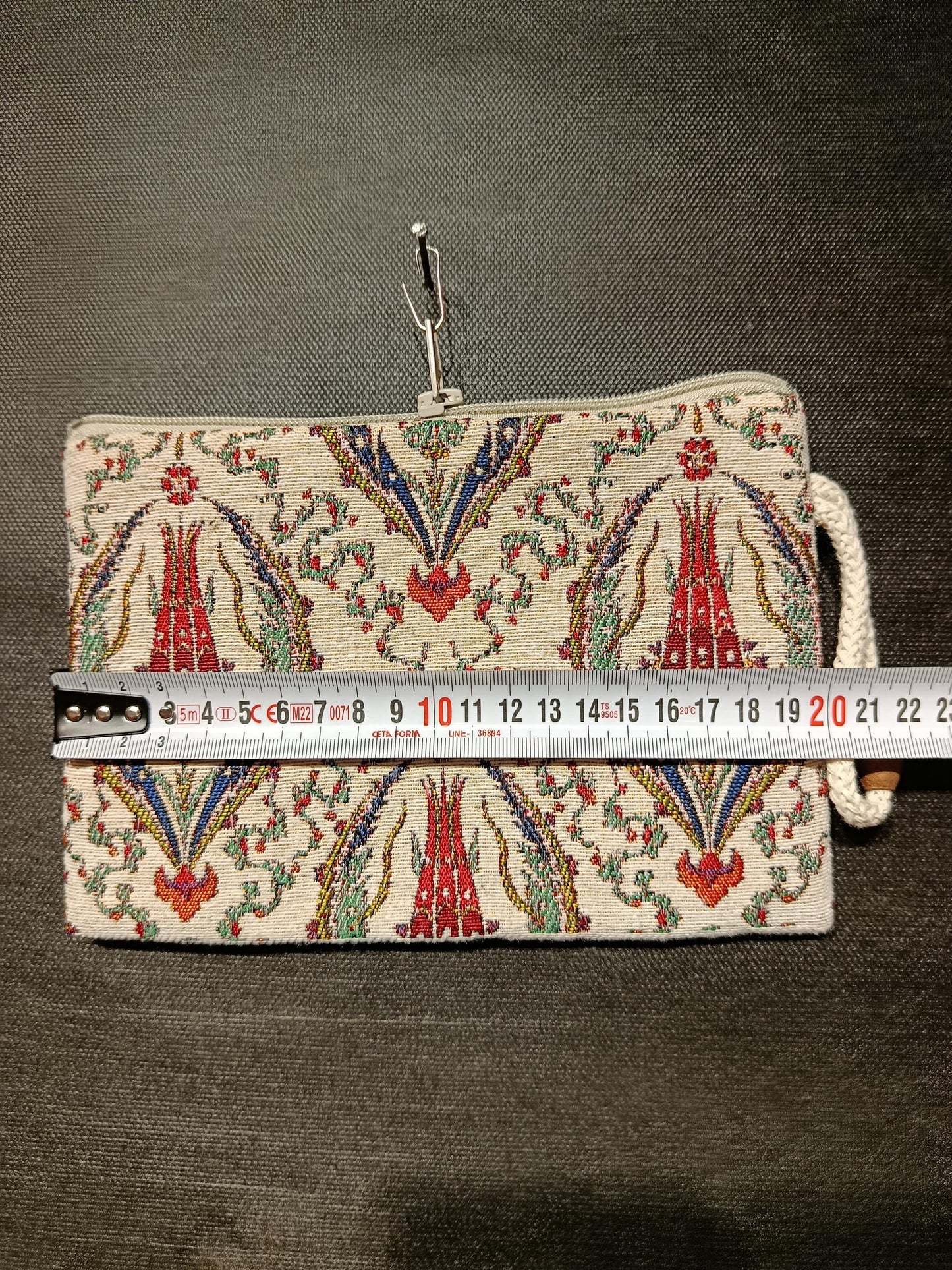 Handmade Gobelin Zipper Purse – Turkish Tulip Pattern Coin Pouch – Small Floral Clutch Bag