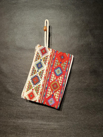 Handmade Gobelin Kilim Clutch – Tribal Patterned Tapestry Pouch – Small Boho Zipper Purse