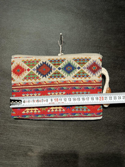 Handmade Gobelin Kilim Clutch – Tribal Patterned Tapestry Pouch – Small Boho Zipper Purse