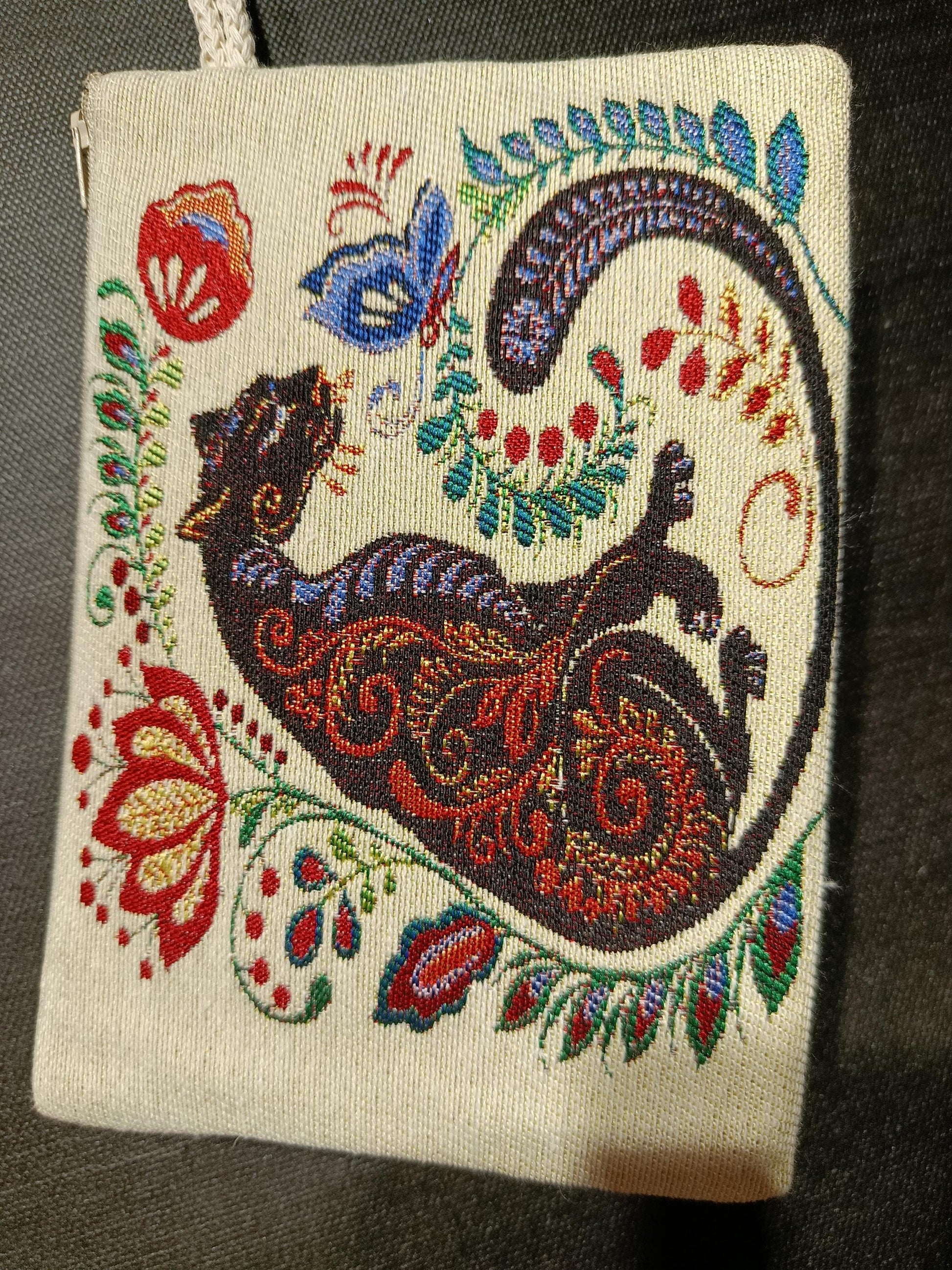 Handmade Gobelin Cat Clutch – Embroidered-Style Tapestry Purse with Floral Design – Boho Cat Zip Pouch