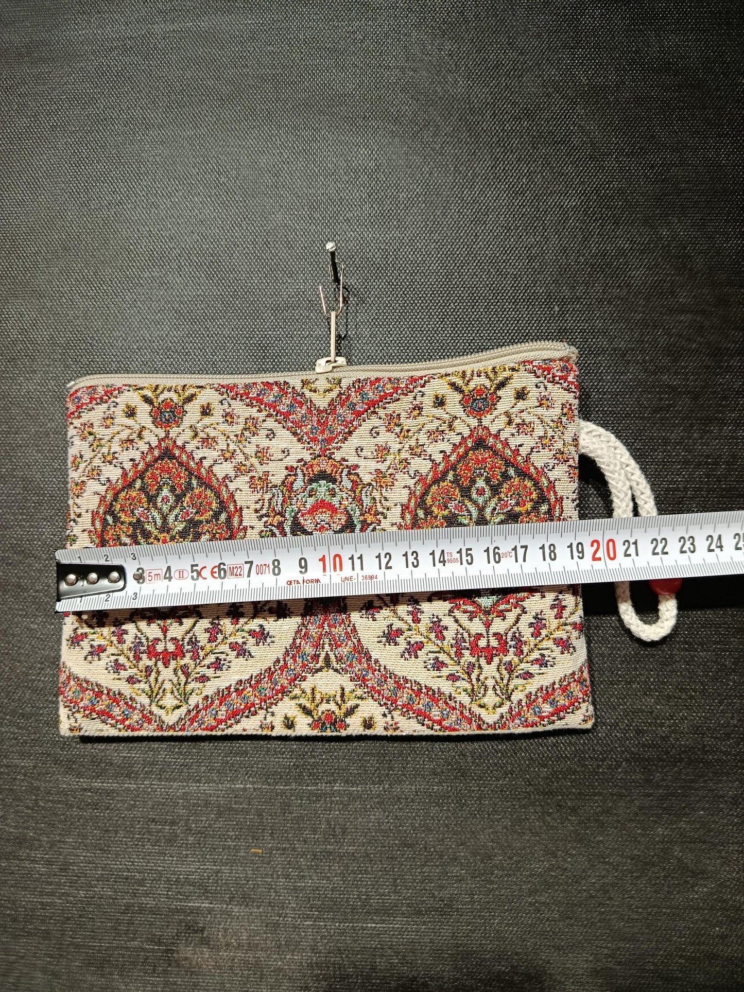Persian Style Medallion Clutch – Gobelin Tapestry Zipper Pouch with Traditional Oriental Design