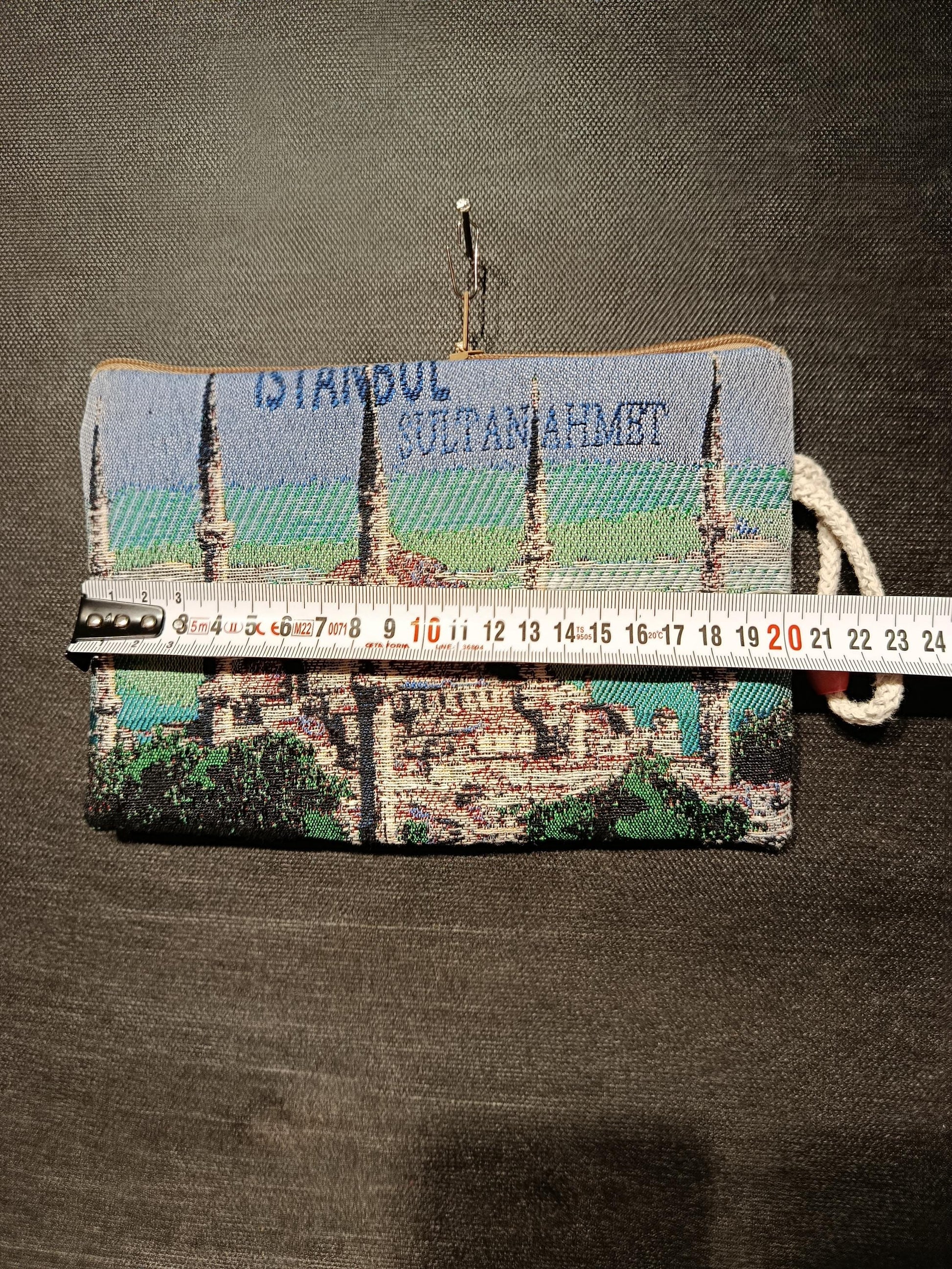 Sultanahmet Istanbul Tapestry Pouch – Turkish Souvenir Clutch with Blue Mosque Design