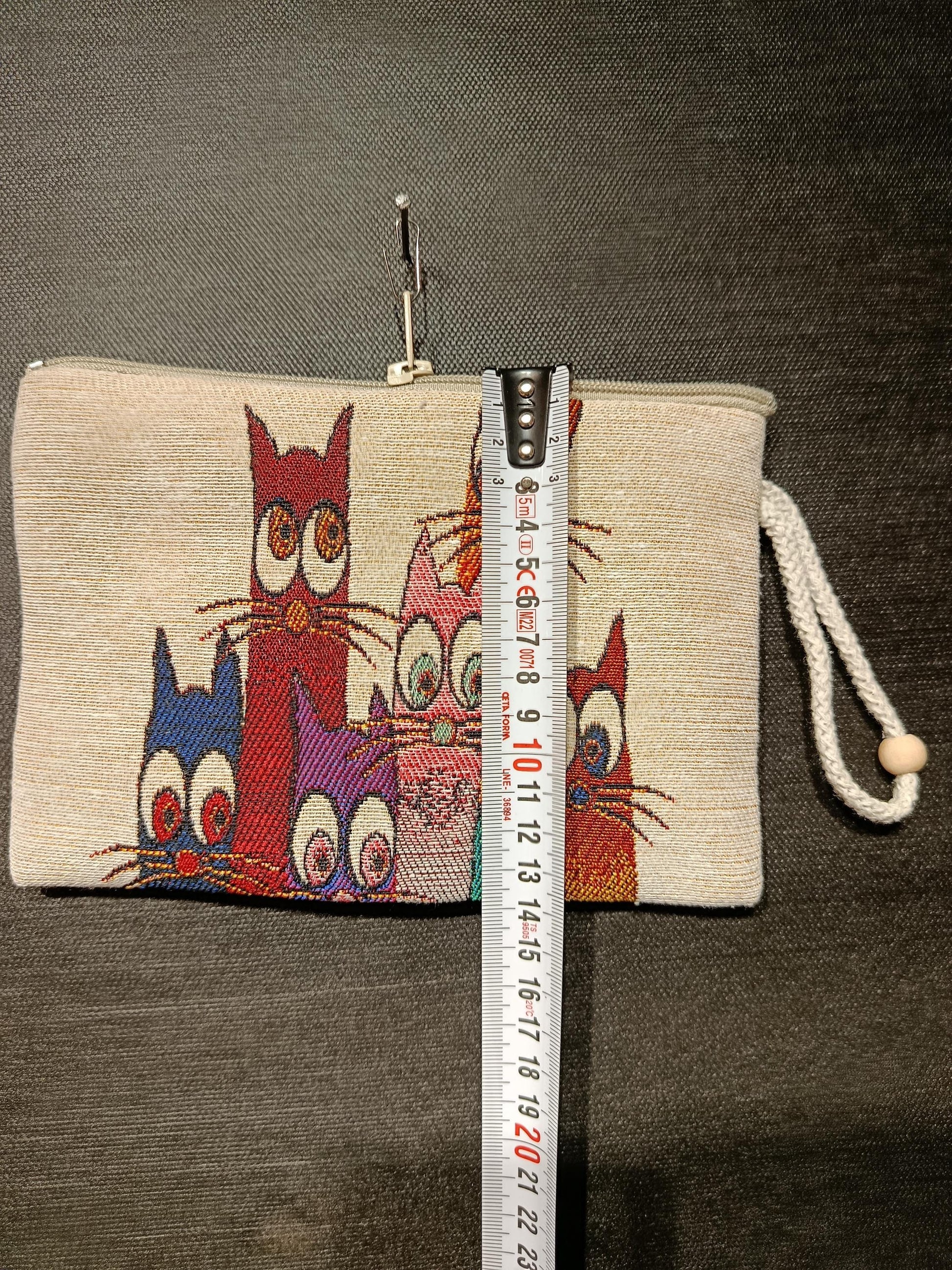 Colorful Cat Tapestry Pouch – Whimsical Feline Clutch Bag from Türkiye
