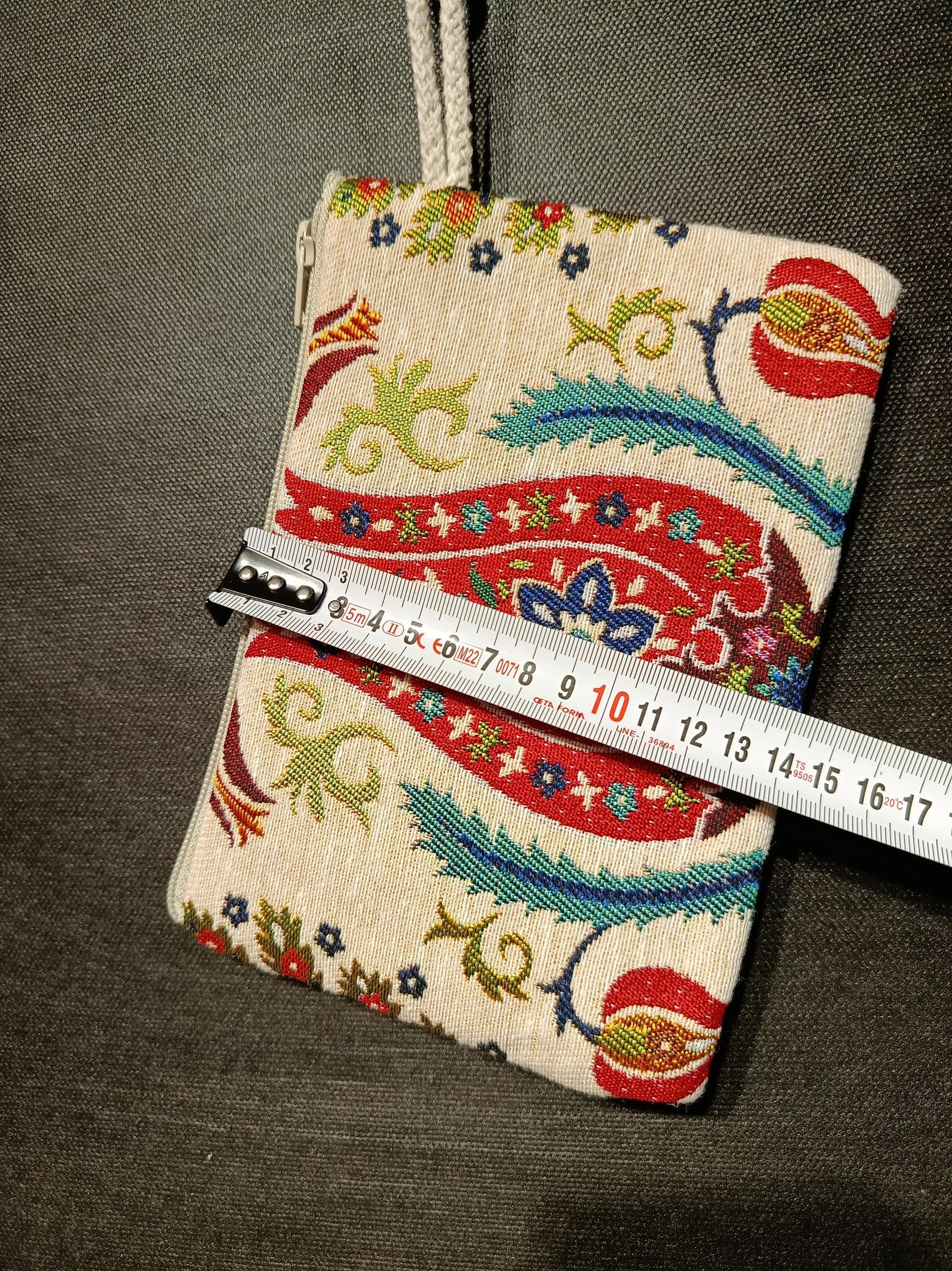 Mini Turkish Coin Purse – Paisley Tapestry Pattern, Ottoman Motif Zip Pouch, Small Wristlet Bag