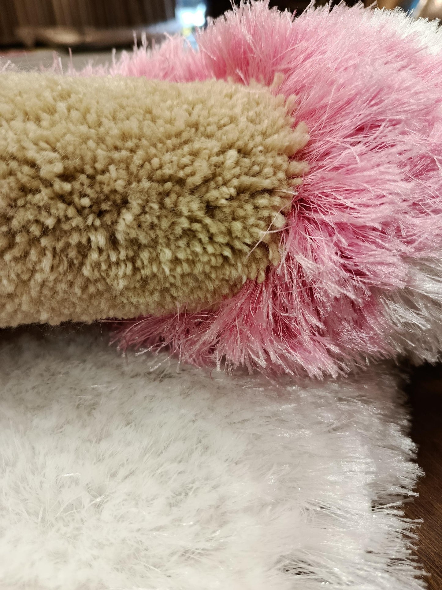 Handmade Tufted Paw Print Rug: Pink & White Fluffy Pet Mat