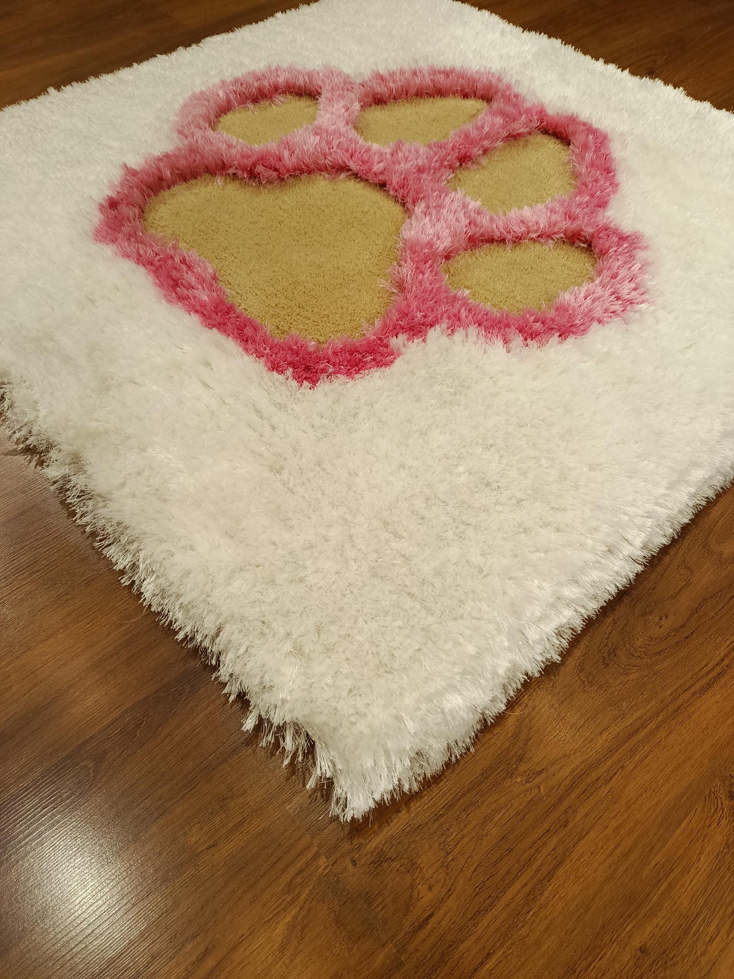 Handmade Tufted Paw Print Rug: Pink & White Fluffy Pet Mat