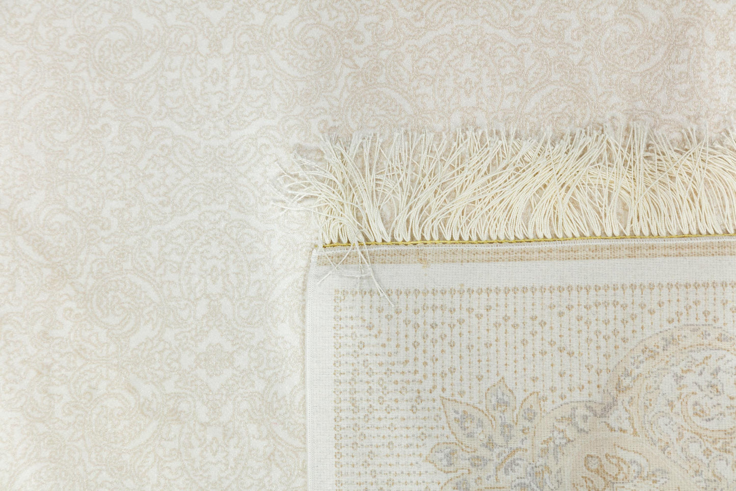 7x10 ft, Beige Classic Silk Rug with paisley desing on the border, fine fringes