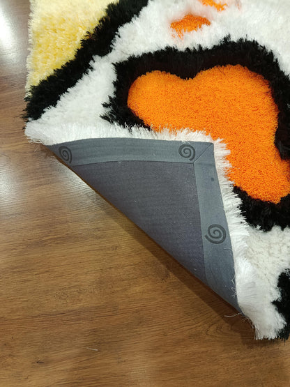 Hand-Tufted Screaming Ghost Rug: Diamond Emoji Design, Halloween Decor