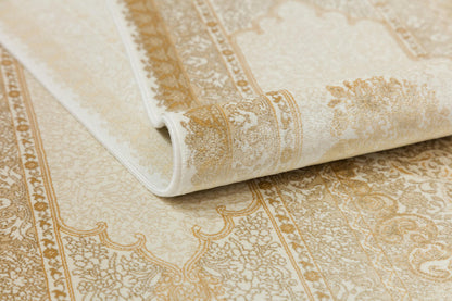 5x7 ft, Beige oriental medallion Silk Rug with fine Fringes