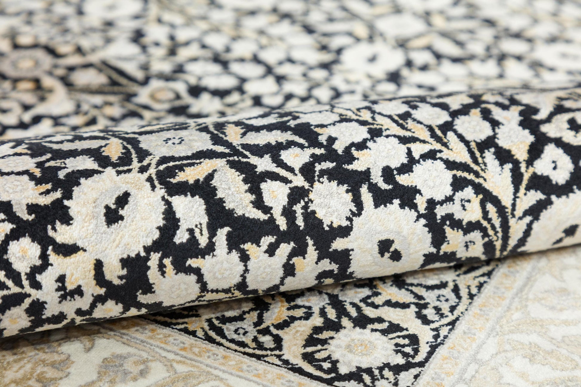 8x11 ft, Classic Black Silk Rug: Oriental black fine carpet with Fringes