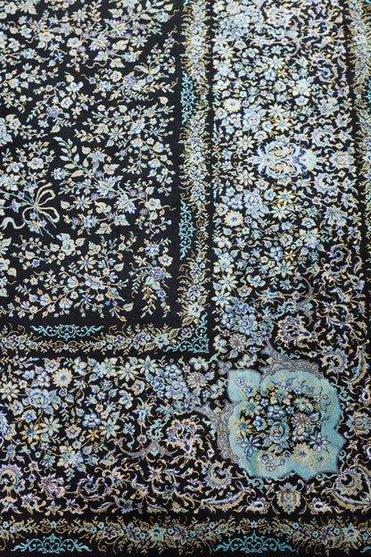 7x10 ft, Classic Black Silk Rug: Oriental black fine carpet with Fringes
