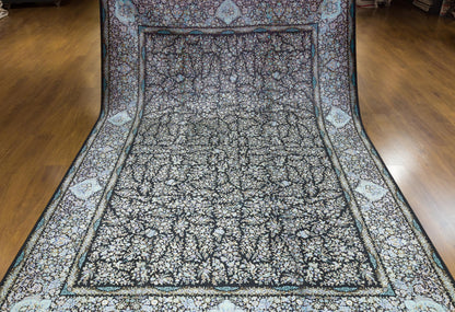 7x10 ft, Classic Black Silk Rug: Oriental black fine carpet with Fringes