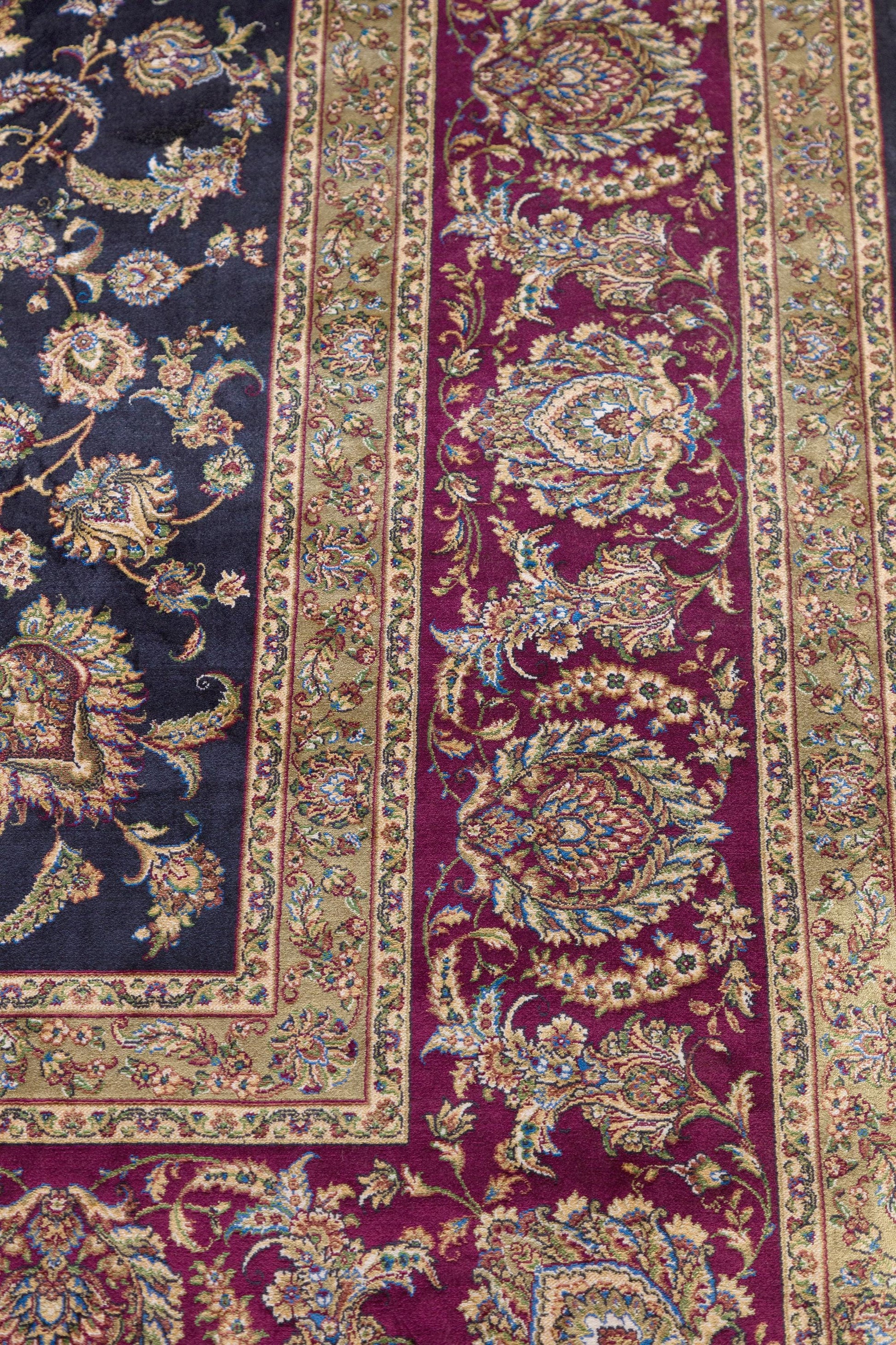 7x10 ft, Classic Blue Silk Rug: Oriental blue fine carpet with Fringes