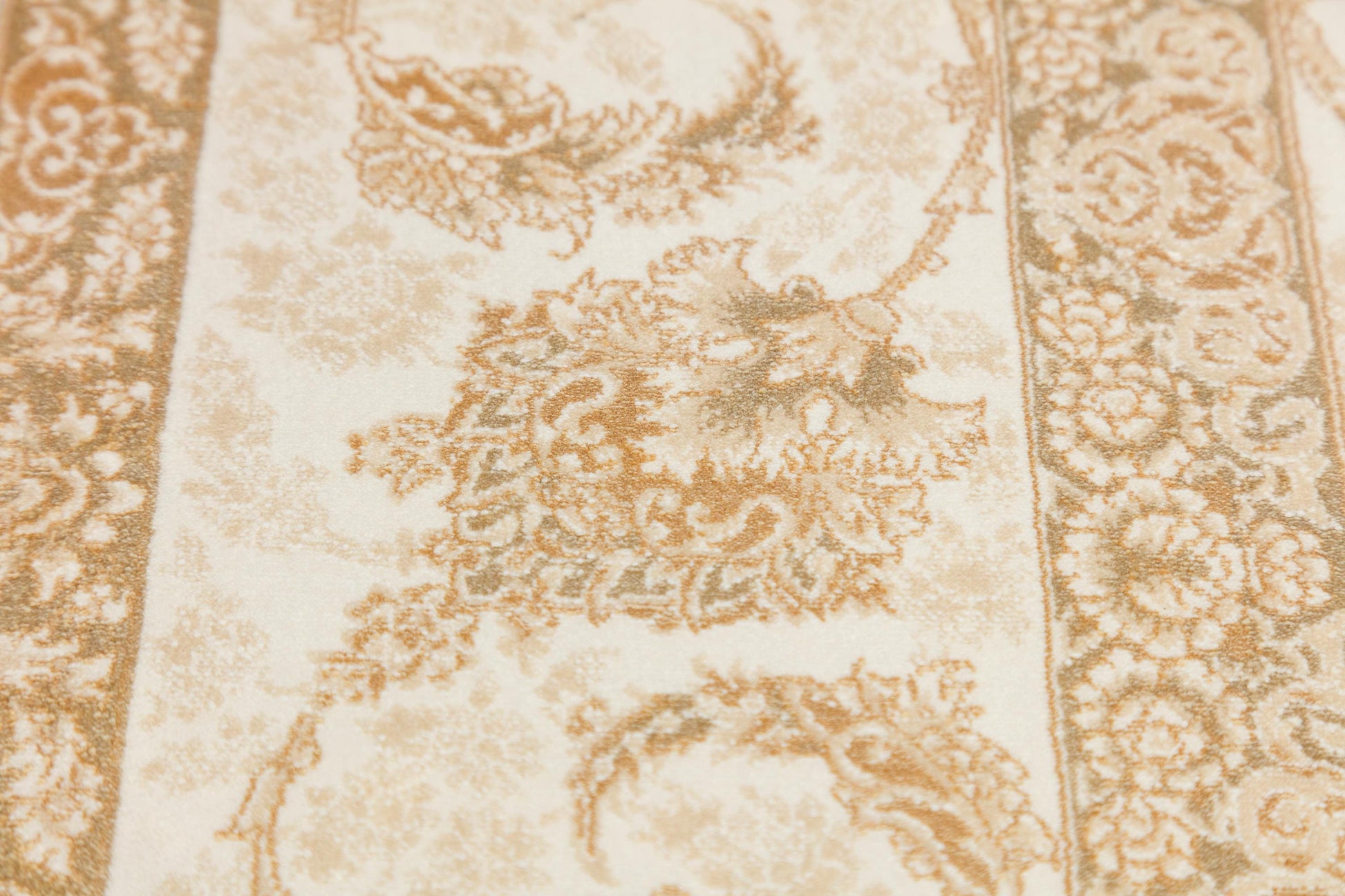 7x10 ft, Beige Floral Classic Silk Rug: Oriental carpet with fine tassels
